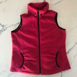 🆕 Women‘s Fleece Full Zipper Frt Warm Vest. Red, Blk Trim, Snaps on the Collar